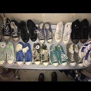 11 pairs of women’s size 8-9 converse